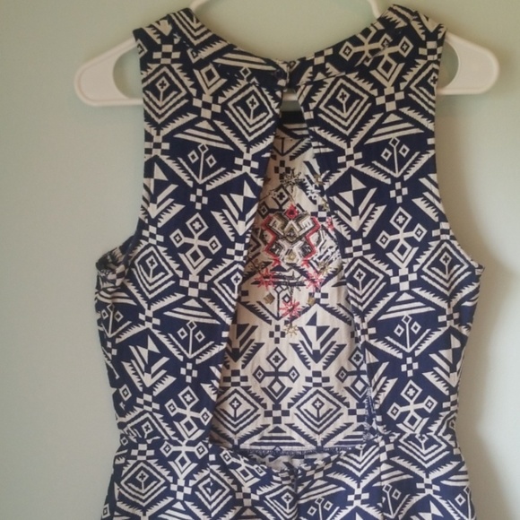 Miami Tribal Print Backless Short Dress - Size L - Picture 5 of 8